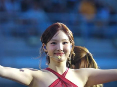 나연 겨드랑이 ㅗㅜㅑ