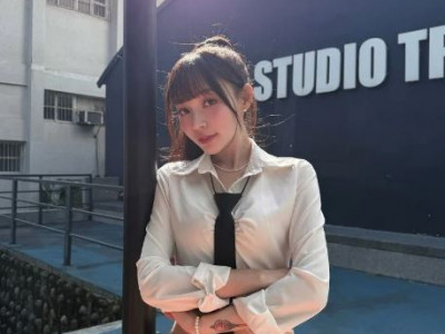 대만 1등 치어리더 임양 오피스룩