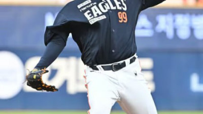 [스포츠중계 좀비티비] 류현진 24일 만의 복귀전…한화, SSG전 선발 라인업 확정