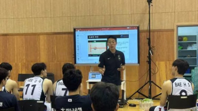 [스포츠중계 좀비티비] 아시아컵 앞둔 농구대표팀, FIBA 심판과의 미팅으로 실전 대비
