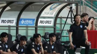 [스포츠중계 좀비티비] 울산, 서울전 23경기 무패 행진 마감…말컹 복귀전도 ‘침묵’