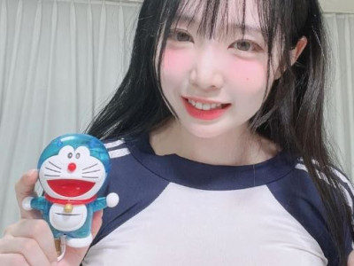[스포츠중계 좀비티비] 책상으로 플러팅하는 누나