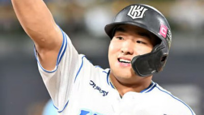 [스포츠중계 좀비티비] ‘KT의 해결사’ 안현민, 7월 KBO 월간 MVP 영예…폰세 제치고 수상