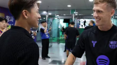 [스포츠중계 좀비티비] “라 마시아 동기들과 찰칵”…이승우, 11년 전 바르사 인연 그대로 이어졌다